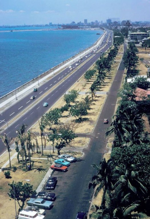 Roxas Boulevard in Midst 1970's