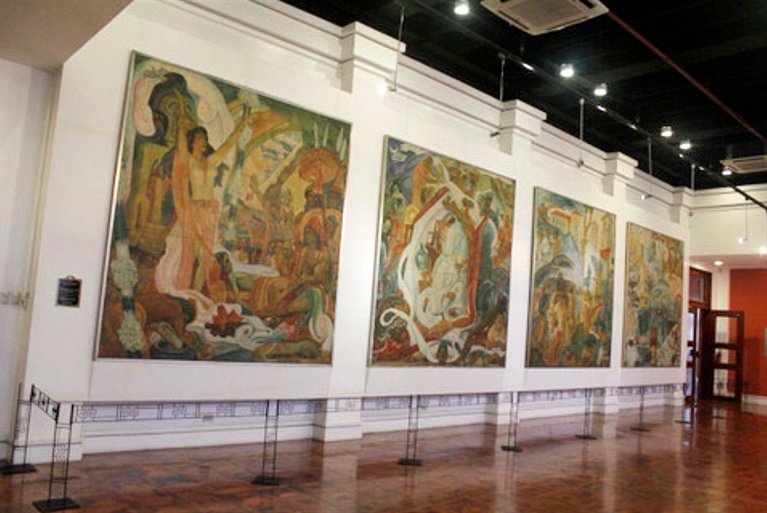 Whats Inside the Free for All National Museum?